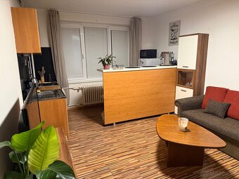 2-IZBOVÝ , UL. BOŽENY NĚMCOVEJ - 2