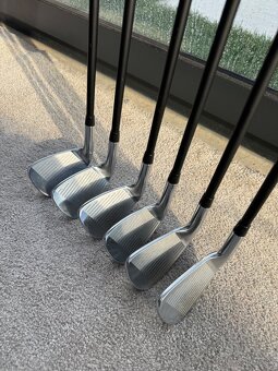 Predám sadu golfových želiez - 2