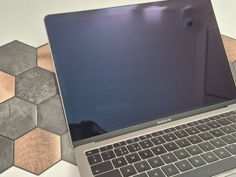 MacBook Air 13" 2018 16+512GB SSD Space Gray | 2 cykly - 2