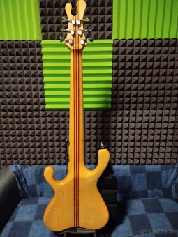 6 strunová handmade basgitara od Lojza Krajíčka - 2