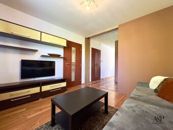 NA PRENÁJOM 3 IZB. BYT V CENTRE MESTA, 64M2, HVIEZDOSLAVOVA - 2