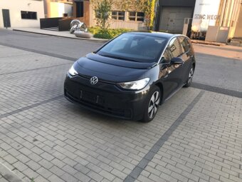 VW ID3, 2021, 1.majitel, SoH 99% - 2