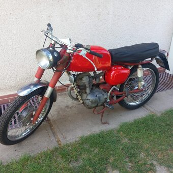 Moto Morini 125c Sport 4 takt - 2