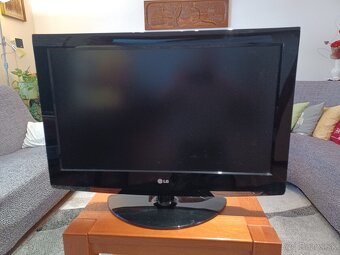 Televízor LG a ORAVA - 2