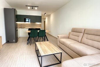 priestranný nový 2i-byt na prenájom - 2
