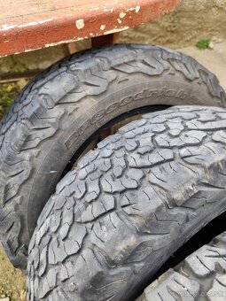 BFGoodrich All-Terrain T/A KO2 s rozmerom 215/65 R16 - 2