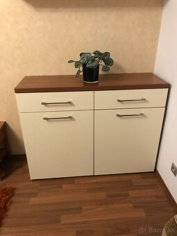 komoda so zavesnou polickou+ nastenne hodiny - 2