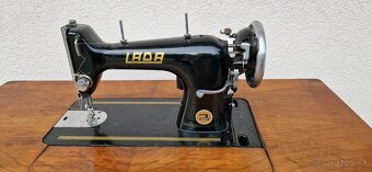 Retro šijací stroj LADA - 2