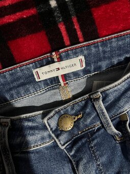 Tommy Hilfiger - 2