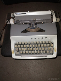 Písací kufríkový stroj Consul - 2