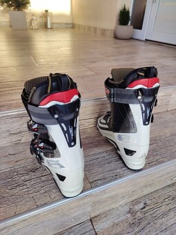 Predám lyžiarky FISCHER PROGRESSOR – veľkosť 26,5 - 2