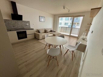 Prenájom 2 izb. Byt Riviéra Nitra - 2