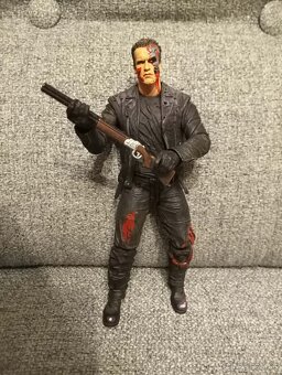 Model Terminátor Arnold Schwarzenegger - 2