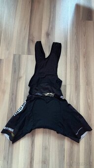 Dámske cyklistické kraťasy s trakmi - 2