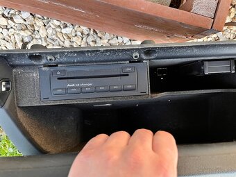 Audi a4 b6 - b7 kastlik spolujazdca - 2