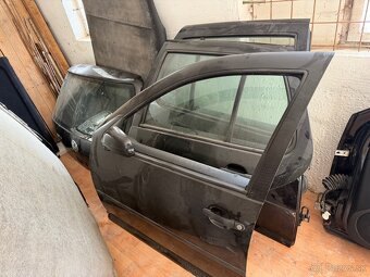 Rozpredám VW Golf 4 diely - 2