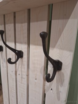 Vešiaková stena - 2