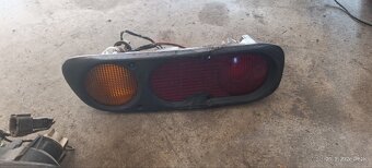 Zadné svetlá nissan Terrano 2 - 2