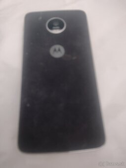 MOTO  Z  PLAY - 2