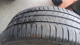 205/60r1692H Michelin - - 2