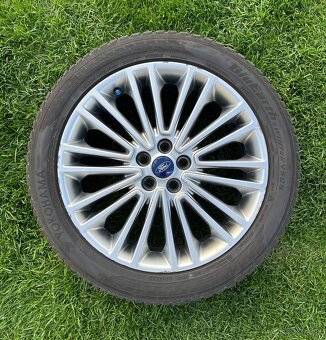 Zimný komplet Ford 245/45 R19 - 2