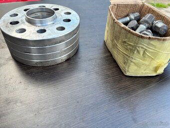 Rozširovacie podložky 15mm 5x112, 5x100 - 2