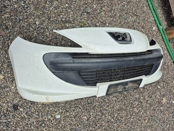 Peugeot 206 plus nárazník predný kompletný, kapota predná - 2