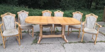 Masivný rozkl.stôl+4×stoličky+2stol.s područkami - 2