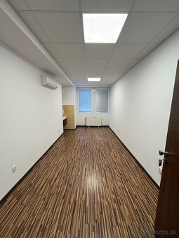 Menšia kancelária na Mlynskej v Košiciach - 2