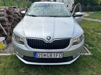 Škoda Octavia 3 sedan, manuál 6st., strieborná - 2