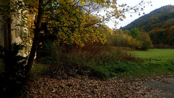Ponúkame na predaj pozemok s rodinným domom v kúpeľnom meste - 2