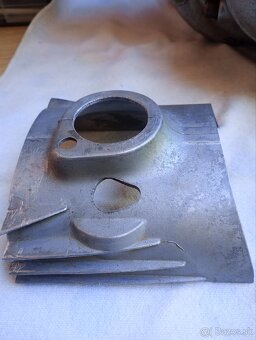 Kryt karburátora - 2