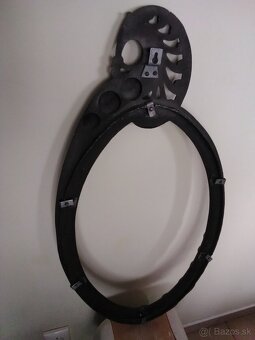 Starý zliatinovy rám zrkadla- páv - 2