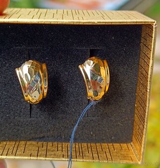 Zlate náušnice gravírovanie 585 - 2