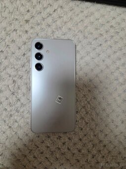 Samsung galaxy S24  8GB/128GB - 2