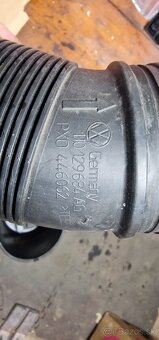 Flexi hadica / rura z filterboxu do turba 1.9 tdi - 2