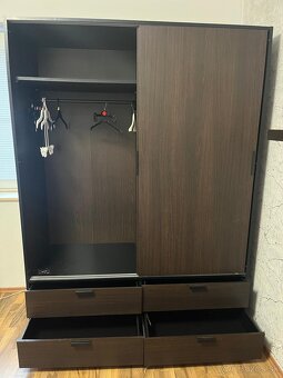 Tmava skrina na predaj - 2