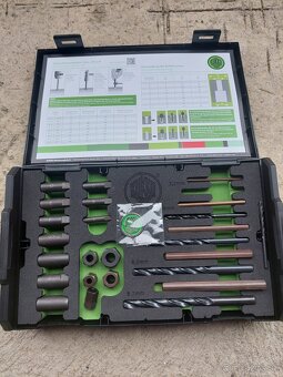 Sada na vyberanie skrutiek Kukko - 2