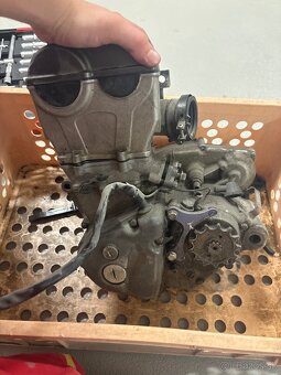 Predám Suzuki rmz 250 - 2