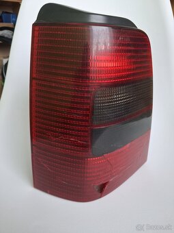 Golf 3 variant zadné ľavé svetlo Hella - 2