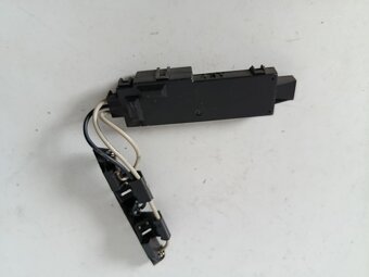 RJ  vw SNÍMAČ SENSOR RUCHU ALARM 3c0951171c 30€ - 2