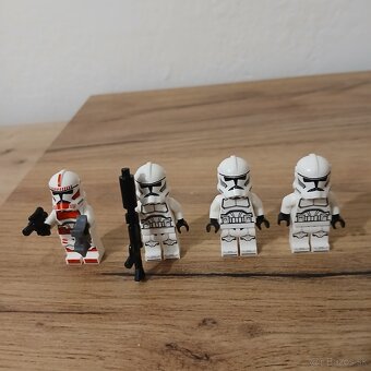 LEGO Star Wars 75372 – Clone Trooper & Battle Droid 🌌 - 2