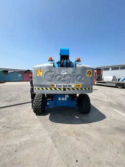 Teleskopická pracovná plošina Genie S65 - 2