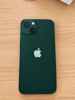 Predám iPhone 13 - 2