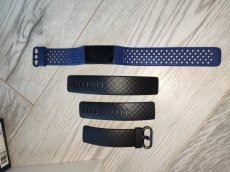 Hodinky - Fitbit Charge 4, - 2