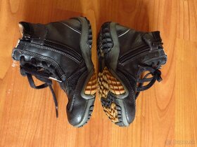 Dievčenské kožené kotníkové topánky - GEOX - veľ. 25-26 - 2