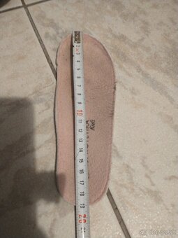 Predam zimne topanky velkost 30 a 28 - 2