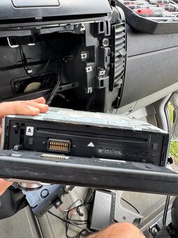 Blaupunkt Hamburg MP57 – autorádio s USB, AUX a Bluetooth - 2