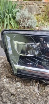 Predám predne svetlomety bez RJ. Škoda octavia 3 - 2