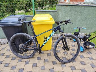 Horsky bicykel Trek Marlin 6 Nautical Navy - 2